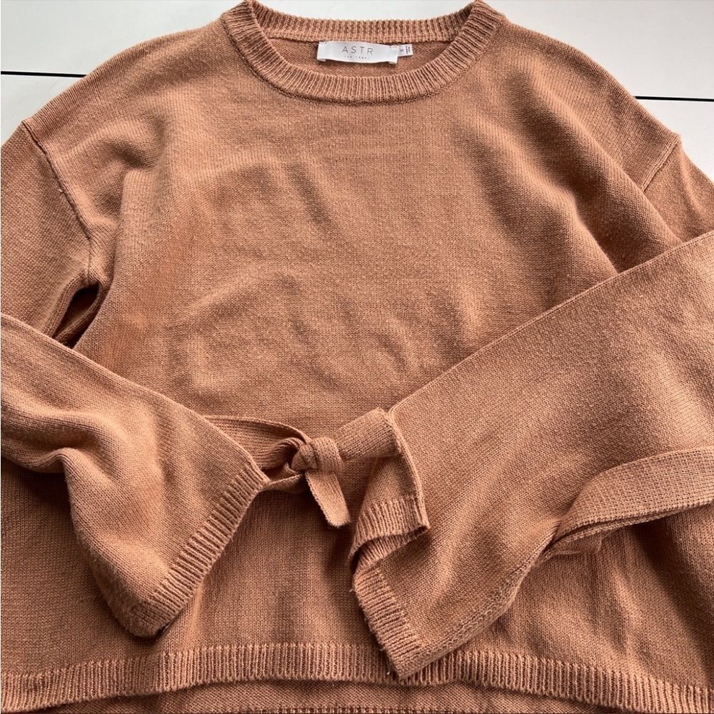 ‎ASTR small sweater